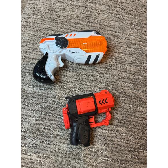 Bundle of 2 Toys. Foam dart single shot and  Beamz Toys Space Wars Light up. - Picture 1 of 3